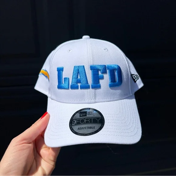 NEW New Era Los Angeles Chargers LAFD Fires 9Forty Adjustable Hat - Picture 5 of 6